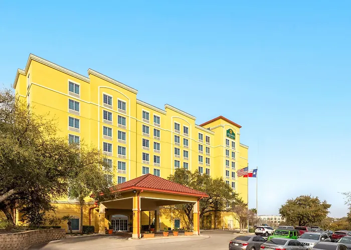 La Quinta By Wyndham San Antonio Medical Ctr. Nw Hotel